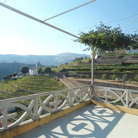 Alojamento de Turismo Rural Casa D' Alem *