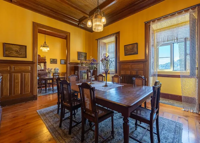 Casa D' Alem Фермерский дом Мезан-Фриу