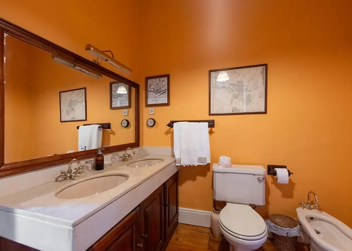 Фермерский дом Casa D' Alem Мезан-Фриу